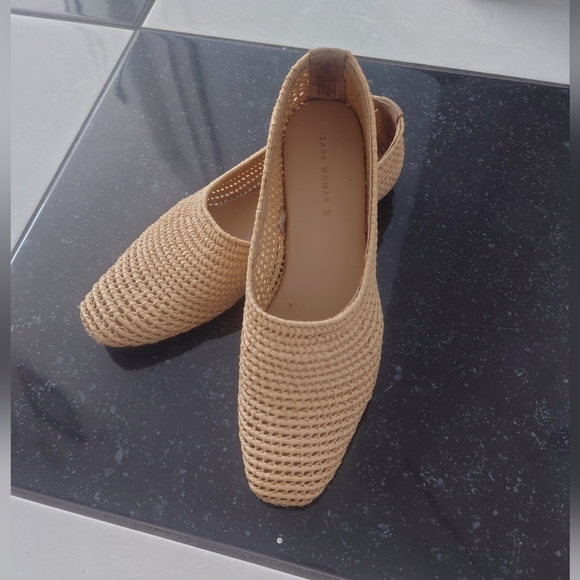 Zara Hand Made Woven Flats - Picture 4 of 6